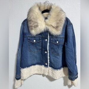 VENUS Blue Denim Jacket with Faux Fur Collar